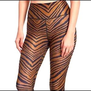 Betsy Johnson High Rise Leggings
